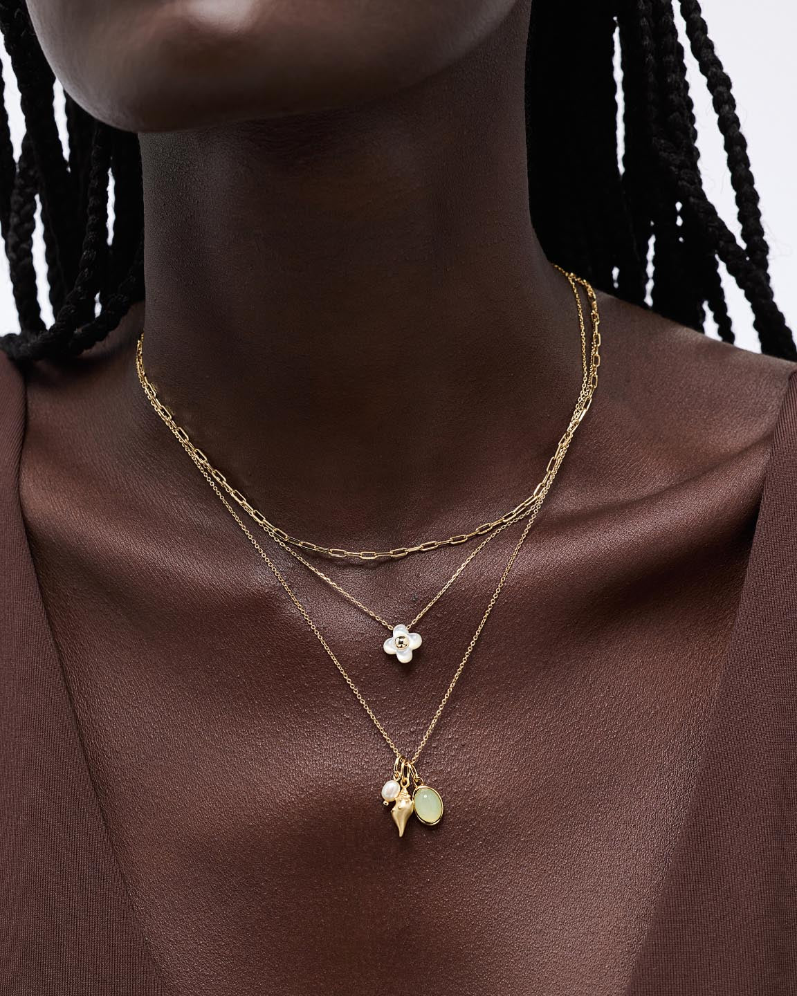 Flower Necklace - Liora Pendant Mini Mother of Pearl