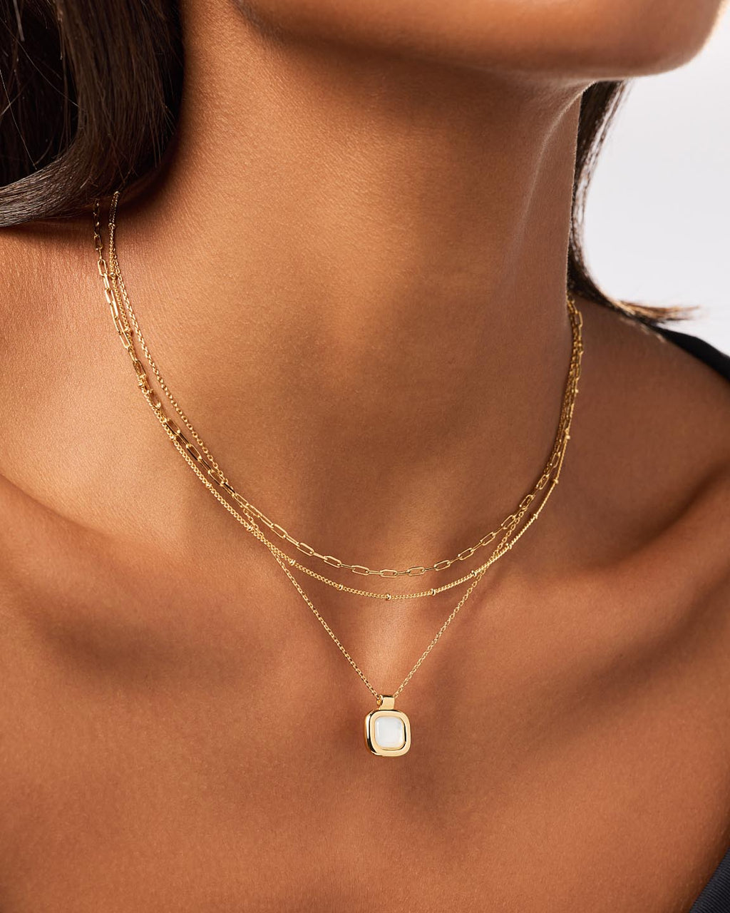 Gold Pendant - Clara Pendant Mother of Pearl