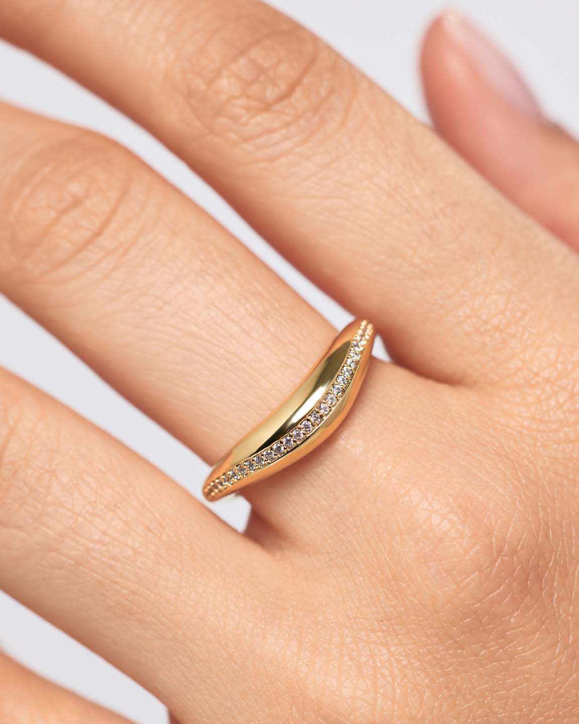 Gold Ring - Stevie Pave