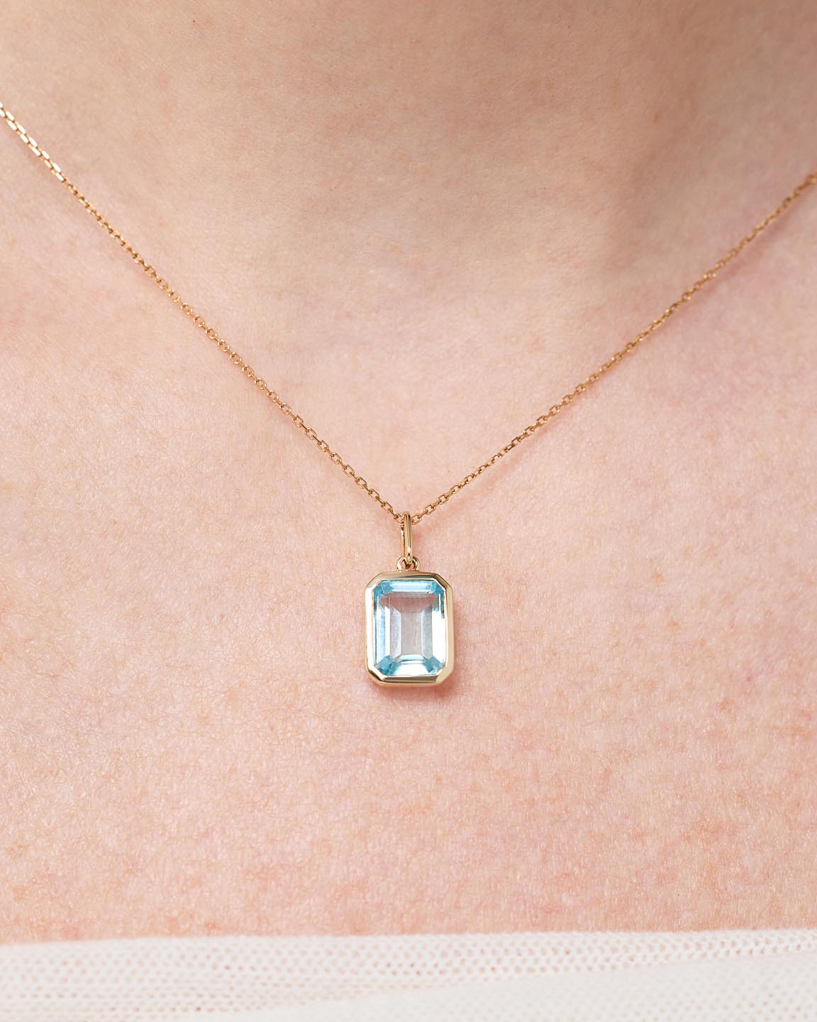 Solid Yellow Gold - Blue Topaz Spritz Charm