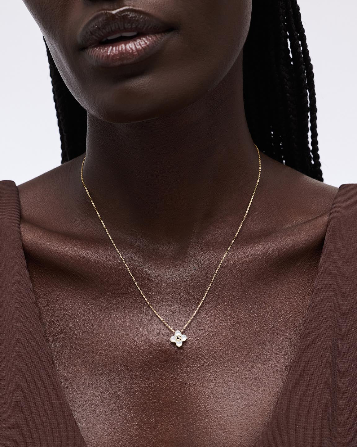 Flower Necklace - Liora Pendant Mini Mother of Pearl