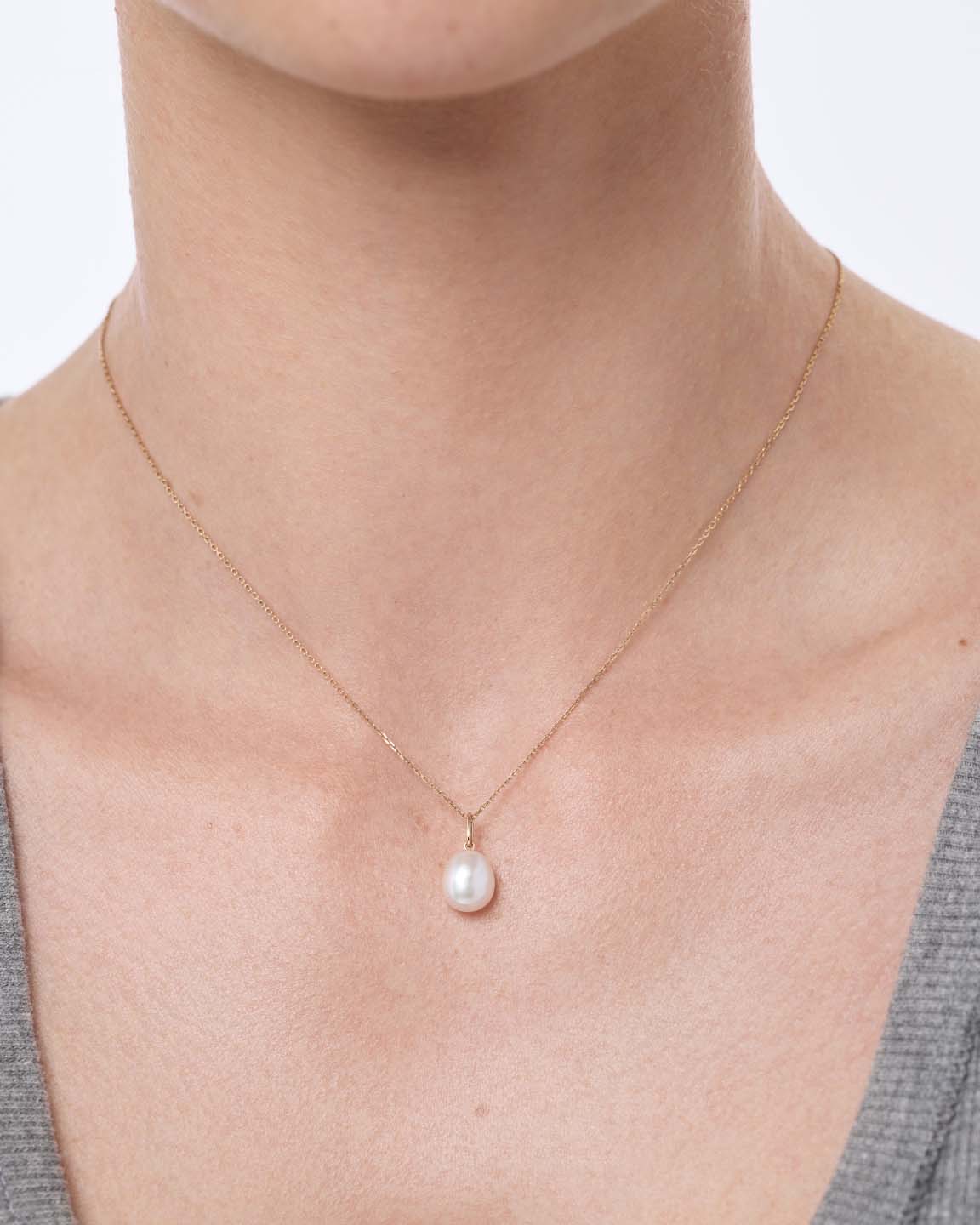 Solid Yellow Gold - Organic Pearl Necklace